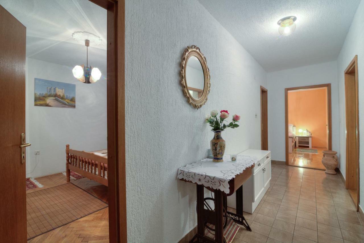 Apartment Lea เซนญ์ ภายนอก รูปภาพ